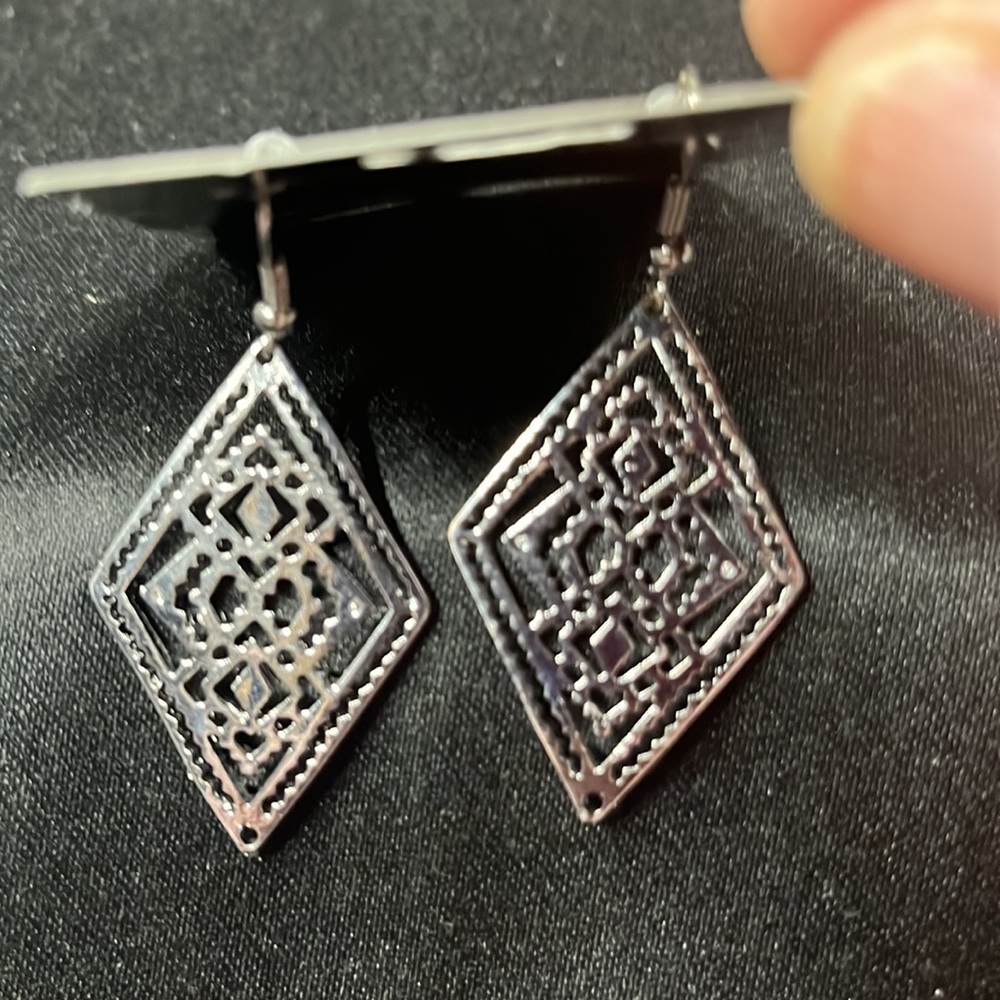 Chums Fashion Earrings.